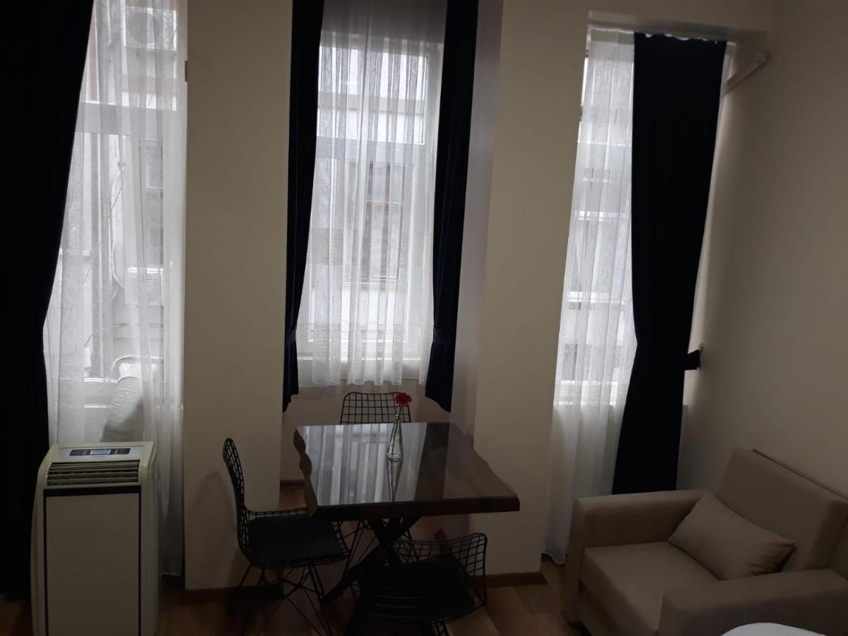 イスタンブール Taksim Pera Apartsアパートホテル エクステリア 写真