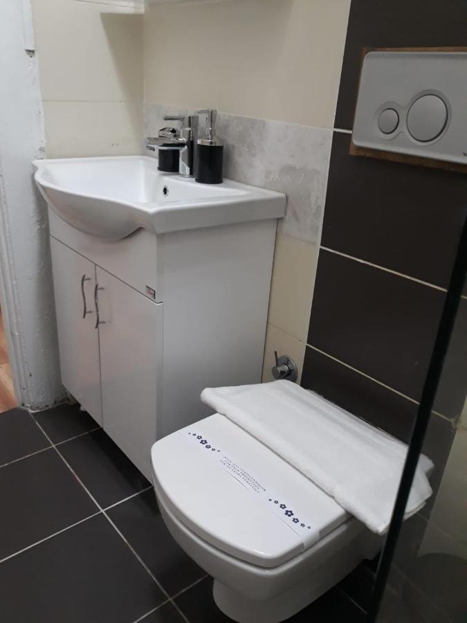 イスタンブール Taksim Pera Apartsアパートホテル エクステリア 写真