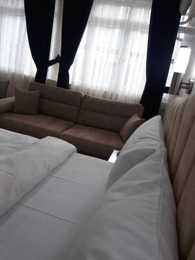 イスタンブール Taksim Pera Apartsアパートホテル エクステリア 写真