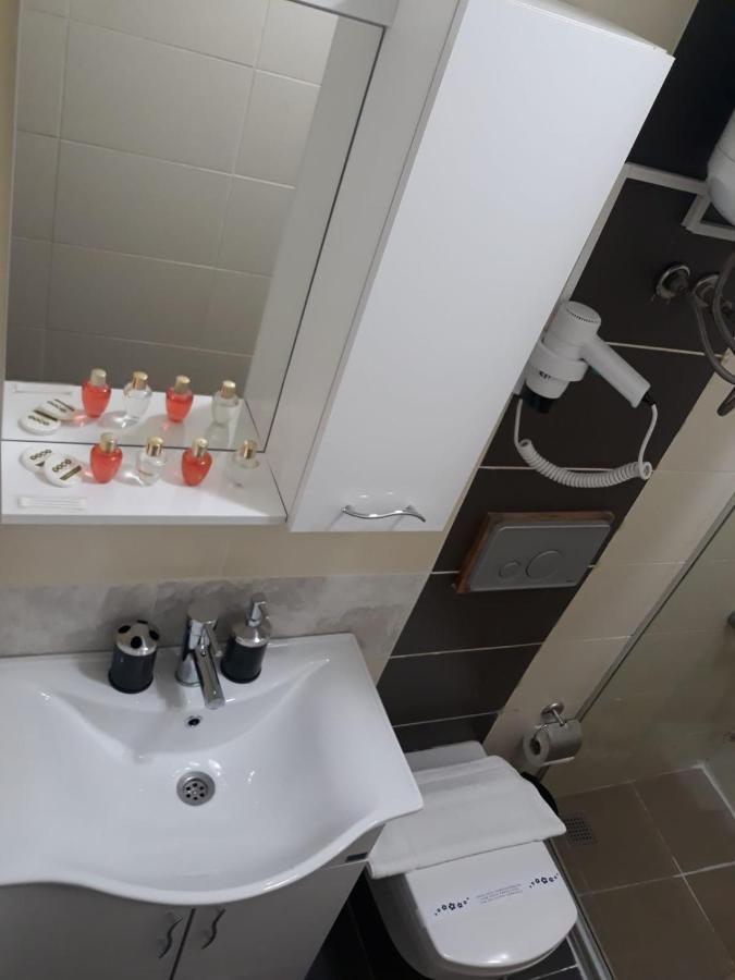 イスタンブール Taksim Pera Apartsアパートホテル エクステリア 写真