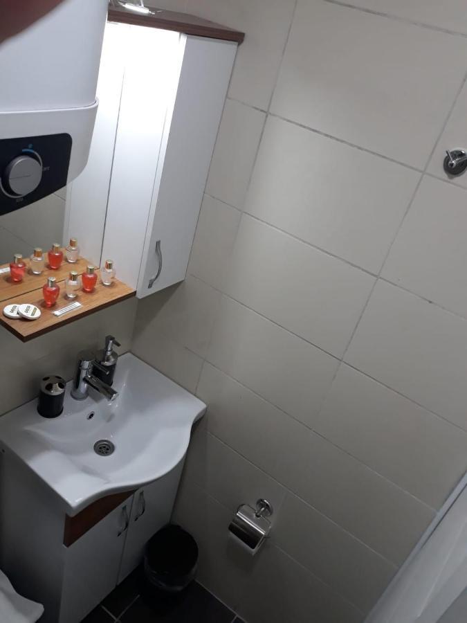 イスタンブール Taksim Pera Apartsアパートホテル エクステリア 写真