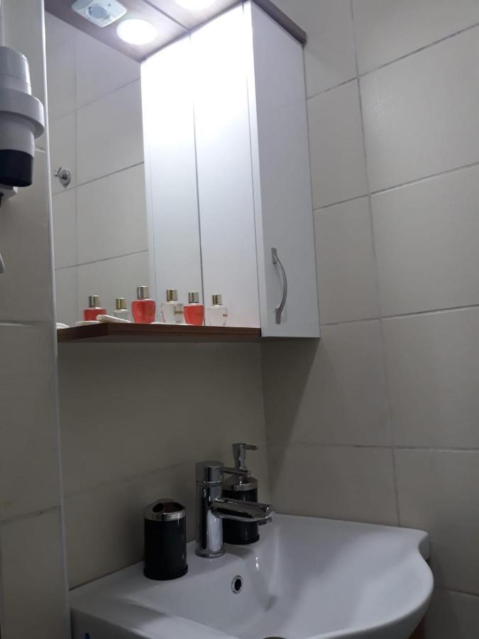 イスタンブール Taksim Pera Apartsアパートホテル エクステリア 写真